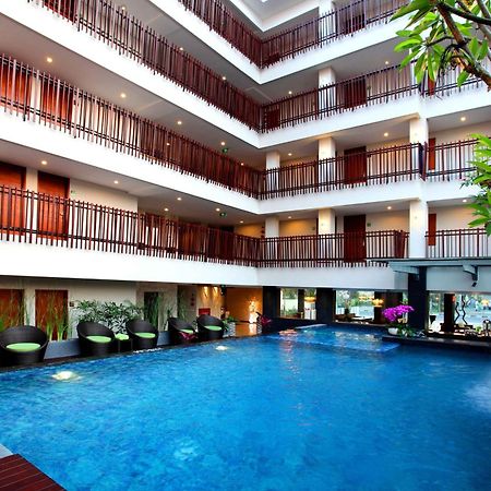 Sun Royal Hotel Кута Экстерьер фото