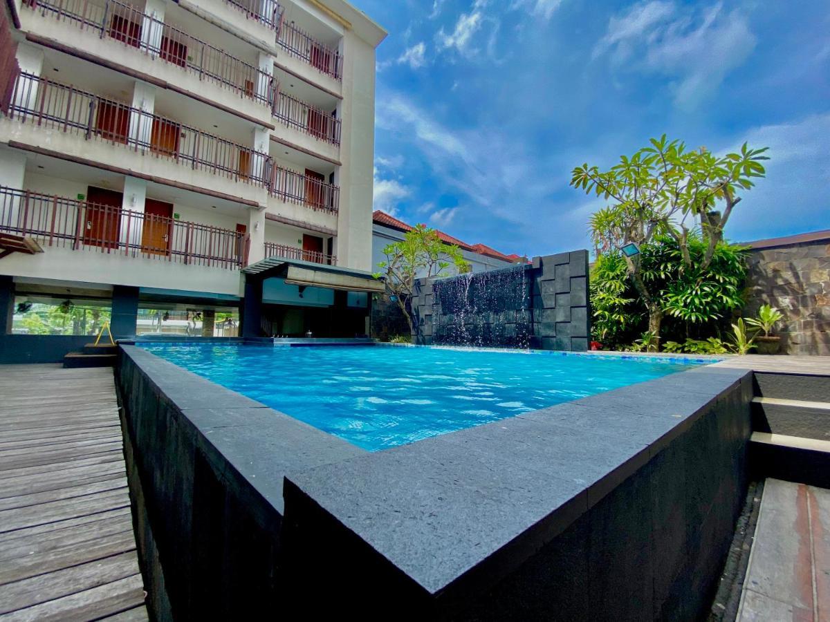 Sun Royal Hotel Кута Экстерьер фото