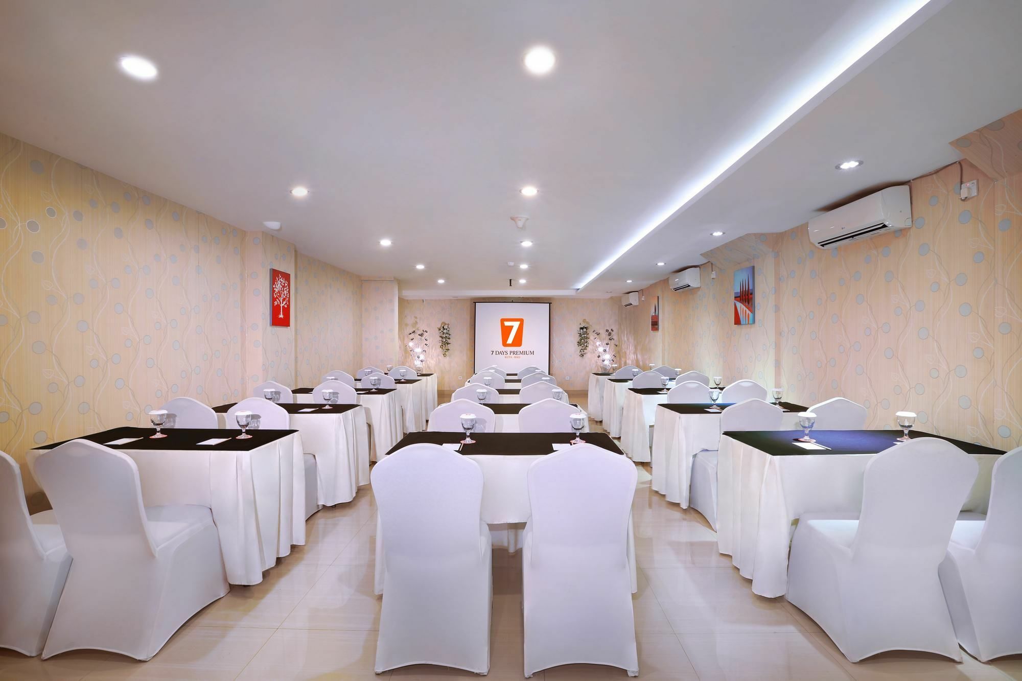 Sun Royal Hotel Кута Экстерьер фото